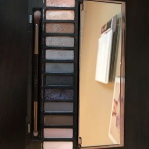 Naked Smokey Palette